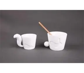VOgadgets Porcelánový hrnček s chvostíkom - králik