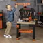 Smoby Pracovná dielňa Black+Decker so žeriavom / 85 dielov príslušenstva / od 3 rokov