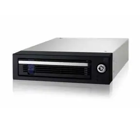 Icy Dock MB876SK-B čierna / Rámček pre HDD / 3,5 "SATA / do 5,25" pozícia / SATA 3 Gb/s