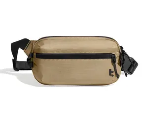 tomtoc Aviator T33 Chest Bag S hnedá / kompaktná ľadvinka / 1.5l