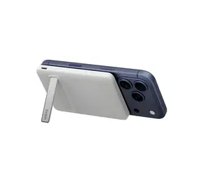Belkin BOOST CHARGE Qi2 Slim biela / Bezdrôtová powerbanka / Magnetická / Skladacia / 5000mAh