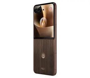 Motorola Razr 70 Ultra 16 +512 GB Wood / Skladací telefón / 6.96 "AMOLED / 165Hz / Snapdragon 8 Elite / Android 16