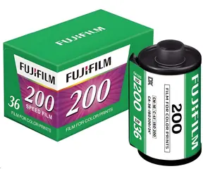 Fujifilm Color 200 135/36 / Farebný negatívny film / ISO 200/27° / 36 políčok / C-41