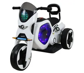 RACCEWAY® Detská elektrická trojkolka biela / Trojkolka / 6V 25W / 2,5-3,5 km/h / nosnosť 25 kg / od 3 rokov