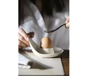 Guzzini EGG CUPS stojančeky na vajíčka kávové / Stojančeky na vajcia / recyklovaný plast / sada 2 ks