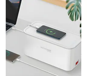 RealPower PowerBox 522 biela / Zásuvková krabica / 5x 230V / 2x USB-A / 2x USB-C / vypínač / 1,5 m kábel