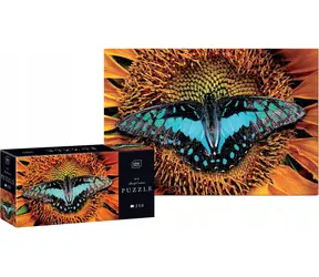 INTERDRUK Puzzle Colorful Nature: Motýľ / 250 dielikov / 48 × 33 cm