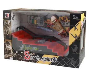 Skatepark s rampou a schodiskom / Fingerboard skatepark / miniatúrny skateboard v sade