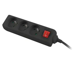 Lanberg PS1 čierna / Predlžovací prívod / 3 zásuvky / 1,5 m / 230 V / s vypínačom