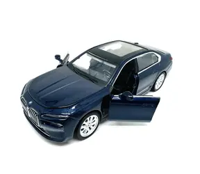 MSZ Auto BMW i7 / 1:32 / svetlo a zvuk