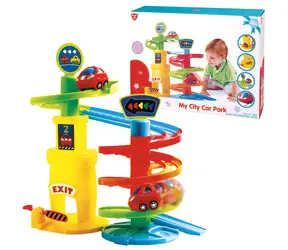 PLAYGO Moje parkovisko s autíčkom / Herná súprava / plast / od 12 mesiacov