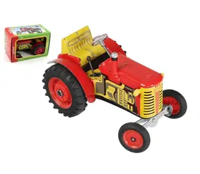 KOVAP Traktor Zetor červený / Na kľúčik / Kov / 1:25 / od 3 rokov