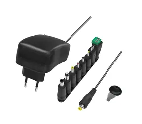 LogiLink univerzálny sieťový adaptér s USB portom čierna / Nabíjací adaptér / 24 W / 100-240 V / výstup 3-12 V, 2 A