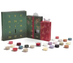 Yankee Candle Adventný kalendár / 24 čajových sviečok / sklenený svietnik / Vianočná darčeková sada 2026