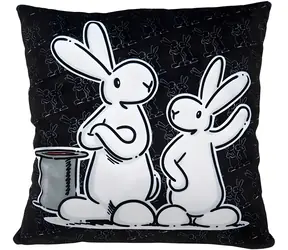 MORAVSKÁ ÚSTREDŇA Vankúš Bob a Bobek čierny / 30 x 30 cm / 100% polyester