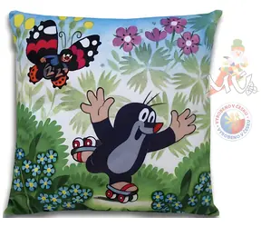 MORAVSKÁ ÚSTREDŇA Vankúš Krtko korčuliar / 30 cm / Predškoláci