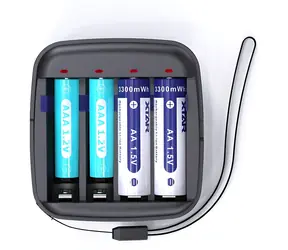 XTAR BC4 / Nabíjačka batérií / Li- ION / Ni-MH / USB / pre 4 batérie AA/AAA