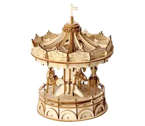 RoboTime drevené 3D puzzle Veselý kolotoč / od 8 rokov / 178 dielikov / Obtiažnosť: nízka