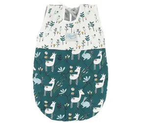 Petitcollin Spací vak zeleno-biely pre bábiky 36-40 cm / od 18 mesiacov