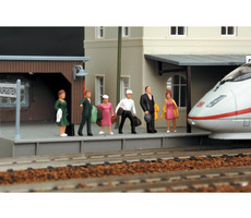 Piko 55731 Figúrky cestujúcich 6 kusov / Mierka: H0 (1:87) / od 14 rokov