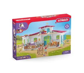Schleich Horse Club - Stajňa s príslušenstvom pri jazere / od 3 rokov