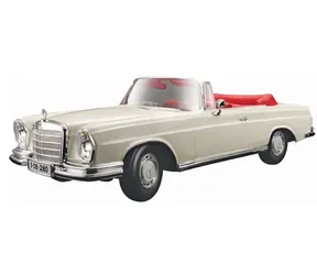 Maisto Mercedes 280SE 1966 béžová