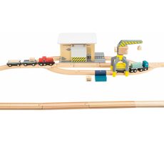 Small Foot Nákladné depo s príslušenstvom / od 3 rokov