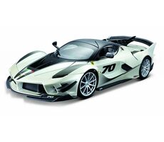Bburago Ferrari TOP FXX-K EVO No.70 (white/black) / mierka 1:18 / od 3 rokov / Čierna/Biela