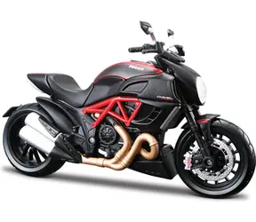 Maisto Ducati Diavel Carbon červená / mierka 1:12 / od 3 rokov