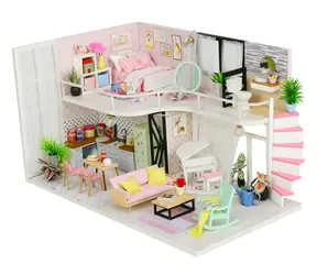 2Kids Toys miniatúra domčeku Dom Anniny ružovej melódie / od 14 rokov