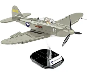Cobi 5746 Americké stíhacie lietadlo Bell P-39D Airacobra / 1:32 / 361 kociek / 1 figúrka / od 7 rokov