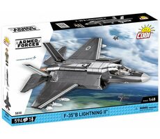 Cobi 5830 Americký bojový letún Lockheed Martin F-35B Lightning II RAF / 1:48 / 594 kociek / 1 figúrka / od 8 rokov