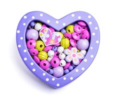 Woody Navliekacie korálky - Malé srdiečko fialové / od 3 rokov