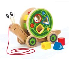 Hape Ťahačka slimák s vkladacími geometrickými tvarmi / od 12 mesiacov 