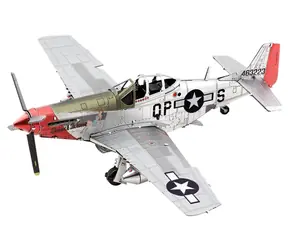 Metal Earth 3D Puzzle P-51D Mustang Sweet Arlene / od 14 rokov