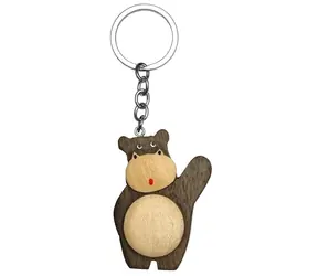 2Kids Toys Drevená kľúčenka veľká Hroch stojaci / od 3 rokov