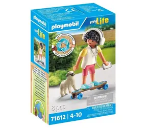 Playmobil® My Life 71612 Chlapec so psom / Počet dielikov: 8 / od 4 rokov 