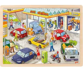 GOKI Drevené puzzle Čerpacia stanica / 96 dielikov / od 3 rokov