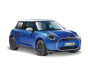Maisto - Special Edition - Mini Cooper SE modrá / 1:24 / od 3 rokov