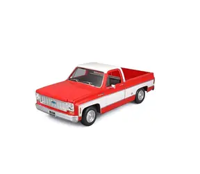 Maisto Chevrolet C10 Cheyenne Super 1974 červeno-biela / 1:18 / od 3 rokov