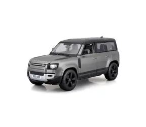 Bburago Land Rover Defender 110 2022 šedá metalíza 1:24 / od 3 rokov