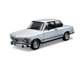 Bburago BMW 2002tii (1972) strieborná 1:32