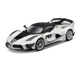 Bburago RACING Ferrari FXX-K EVO 2017 v dekoratívnom boxe /1:43/ od 14 rokov