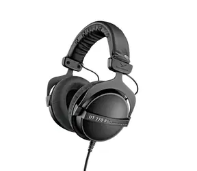 Beyerdynamic DT 770 PRO 80 OHM - Black Limited Edition / Uzavreté slúchadlá / 3.5mm jack / 3M 