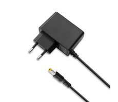 Qoltec 51021 Napájací zdroj + sieťový kábel 5W 1.4m čierna / 5V / 1A / 5.5x2.5