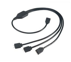 AK-CBLD07-50BK čierna / Redukcia pre RGB LED pásiky / 1x female / 3x male / 50cm