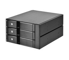 Silverstone SST-FS303-12G / Dve 5.25 "pozície na tri 3.5" pozície / Hot-swappable