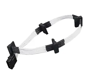 SilverStone kábel 4-pin Molex > 4x SATA rozšírenie 30cm biele / individuálne pletené vlákna