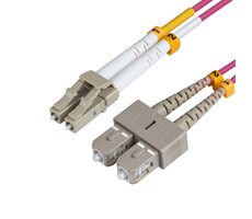 MicroConnect Optical Fibre Cable LC/SC Multimode duplex OM4 2m fialová