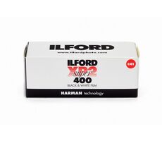 Ilford XP-2 Super 120 / čiernobiely film / ISO 400/27°